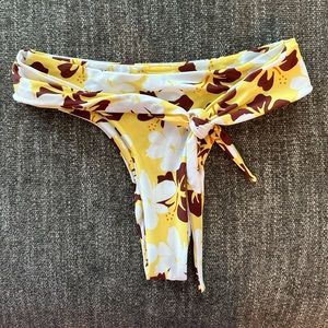 Blackbough bikini bottoms